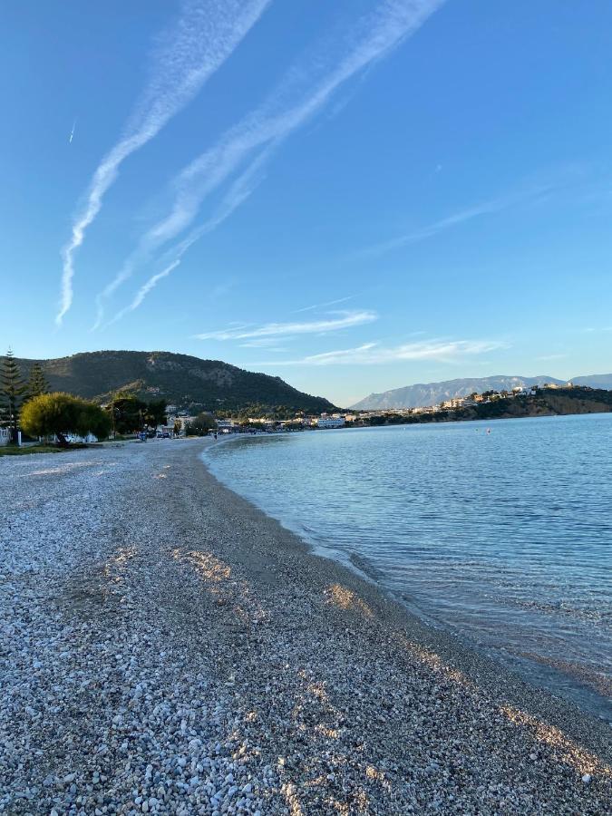 Mpanos Sea Apartment 2 Lutrá Oréasz Elénisz Kültér fotó